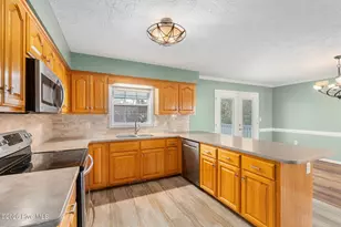 917 W Haven Blvd, Morehead City, NC 28557 - Photo 14