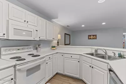 5004 Hunters Trail #Unit 4, Wilmington, NC 28405 - Photo 8