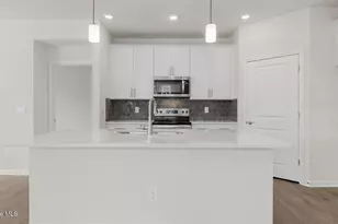361 Maddox Dr, Aberdeen, NC 28315 - Photo 8