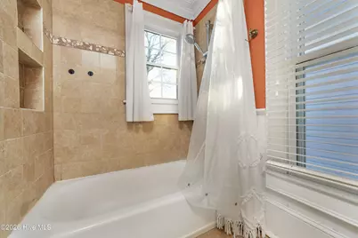 813 N Craven Street, New Bern, NC 28560 - Photo 16