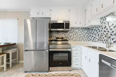 209 Carolina Beach Avenue S #Unit B1, Carolina Beach, NC 28428 - Photo 10