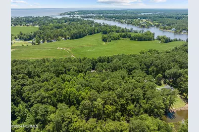 806 Sailhaven Drive, Oriental, NC 28571 - Photo 2