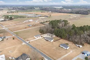 3905 Hudsons Crossroads Rd, Greenville, NC 27858 - Photo 10