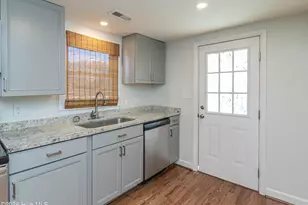 101 W Pine Forest Rd, Mount Olive, NC 28365 - Photo 2