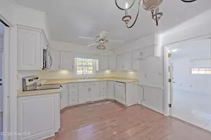 204 N Country Club Rd, Kenansville, NC 28349 - Photo 16