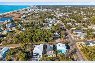 14 SE 68th Street, Oak Island, NC 28465 - Photo 10