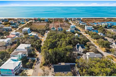14 SE 68th Street, Oak Island, NC 28465 - Photo 6