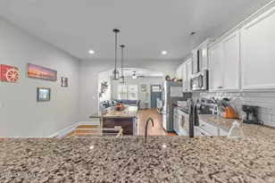 46 E Cloverfield Ln, Hampstead, NC 28443 - Photo 10
