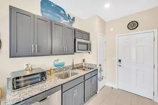 704 E Moore St, Southport, NC 28461 - Photo 20