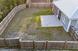 102 Evergreen Ln, Pine Knoll Shores, NC 28512 - Photo 30
