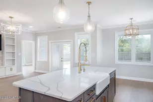 102 Evergreen Ln, Pine Knoll Shores, NC 28512 - Photo 6