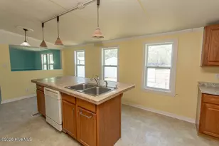 423 Gray Dr SW, Shallotte, NC 28470 - Photo 10