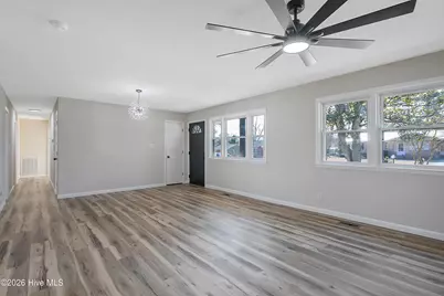 1034 Crayton Circle, Fayetteville, NC 28314 - Photo 6