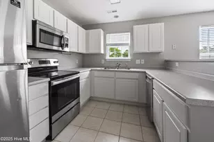 1422 Willoughby Pk Ct, Wilmington, NC 28412 - Photo 8