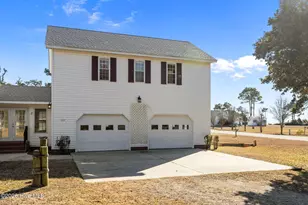 664 Seashore Dr, Atlantic, NC 28511 - Photo 4