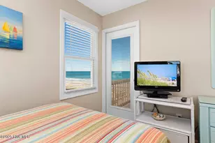 7021 Ocean Dr E, Emerald Isle, NC 28594 - Photo 28
