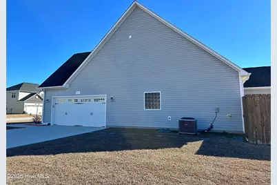 301 Old Snap Dragon Court, Jacksonville, NC 28546 - Photo 6