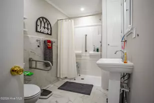 202 Phillips St, Hertford, NC 27944 - Photo 28