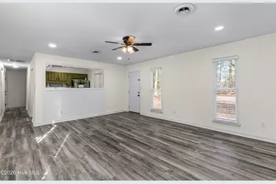 329 Lakewood Drive, Jacksonville, NC 28546 - Photo 4