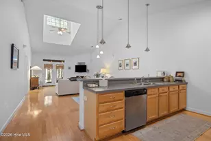 514 B Village Green Dr, Morehead City, NC 28557 - Photo 10