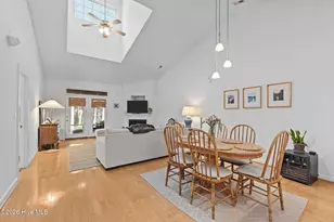 514 B Village Green Dr, Morehead City, NC 28557 - Photo 6