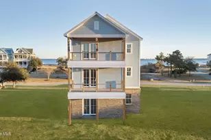 746 Cannonsgate Dr, Newport, NC 28570 - Photo 2