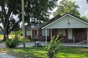 48 Kinlaw Dr, Tabor City, NC 28463 - Photo 2
