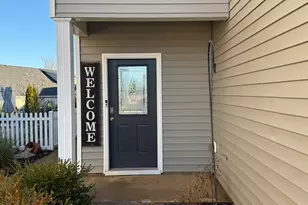 559 Golden Villas Dr, Rocky Mount, NC 27804 - Photo 2