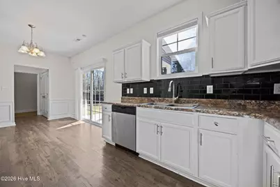 712 Dexter Court, Jacksonville, NC 28546 - Photo 10
