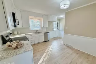 2131 Brinson St, Kinston, NC 28504 - Photo 6