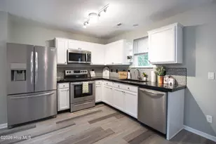 1004 S 8th St, Wilmington, NC 28401 - Photo 6