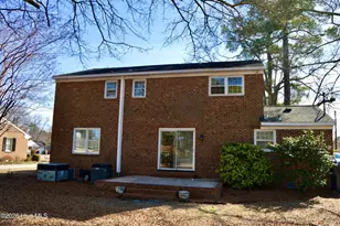 205 Pinewood Dr, Goldsboro, NC 27534 - Photo 6