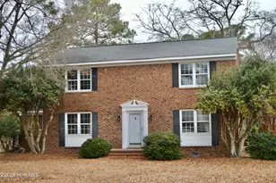205 Pinewood Dr, Goldsboro, NC 27534 - Photo 2