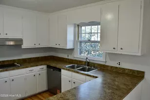 205 Pinewood Dr, Goldsboro, NC 27534 - Photo 10