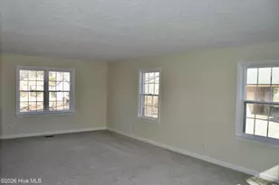 205 Pinewood Dr, Goldsboro, NC 27534 - Photo 6