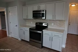 407 Sundown Ct, Hubert, NC 28539 - Photo 10