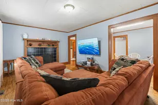 138 W Moore St, Candor, NC 27229 - Photo 4
