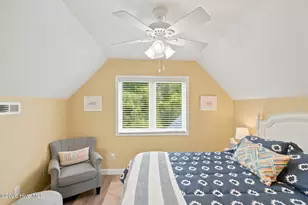 312 Pine Knoll Cir, Pine Knoll Shores, NC 28512 - Photo 10