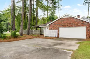 110 Annie Faye Norris Ln, Teachey, NC 28464 - Photo 4