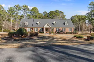 200 Deerborn Cir, Goldsboro, NC 27534 - Photo 2