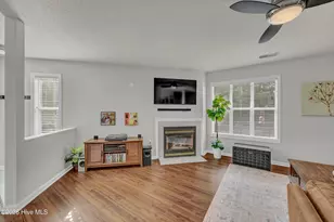 4126 Breezewood Dr, Wilmington, NC 28412 - Photo 4