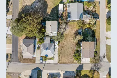 304 M Avenue, Kure Beach, NC 28449 - Photo 6