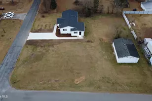 903 E Balsey St, Clinton, NC 28328 - Photo 26