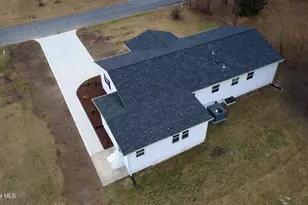 903 E Balsey St, Clinton, NC 28328 - Photo 28