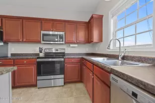 106 Dukes Lake Cir, Richlands, NC 28574 - Photo 12