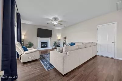 106 Dukes Lake Circle, Richlands, NC 28574 - Photo 8