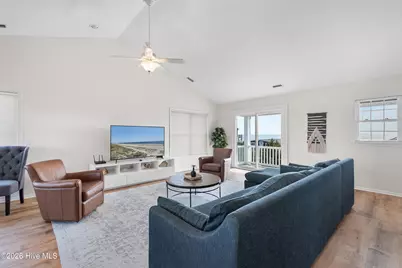 708 Ocean Boulevard W, Holden Beach, NC 28462 - Photo 12