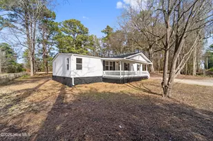 529 Hubert Blvd, Hubert, NC 28539 - Photo 2