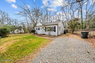 210 Brookwood Ave, Fayetteville, NC 28301 - Photo 2