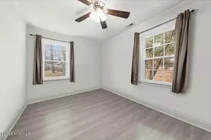 210 Brookwood Ave, Fayetteville, NC 28301 - Photo 12